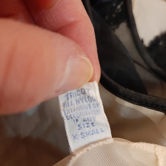 Vanity Fair vintage lingerie - Picture 7 of 7